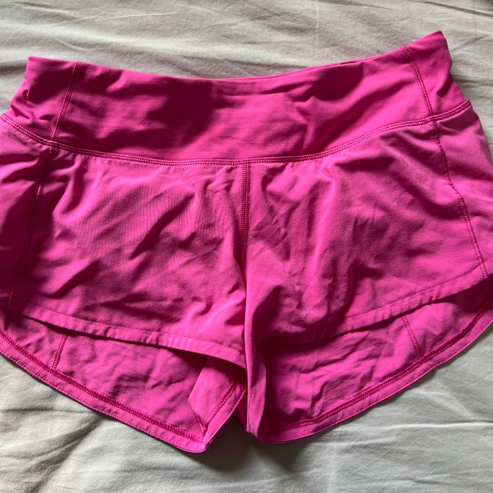 Lululemon Speed Up Low-Rise Lined Short 2.5 in Sonic Pink Size 4